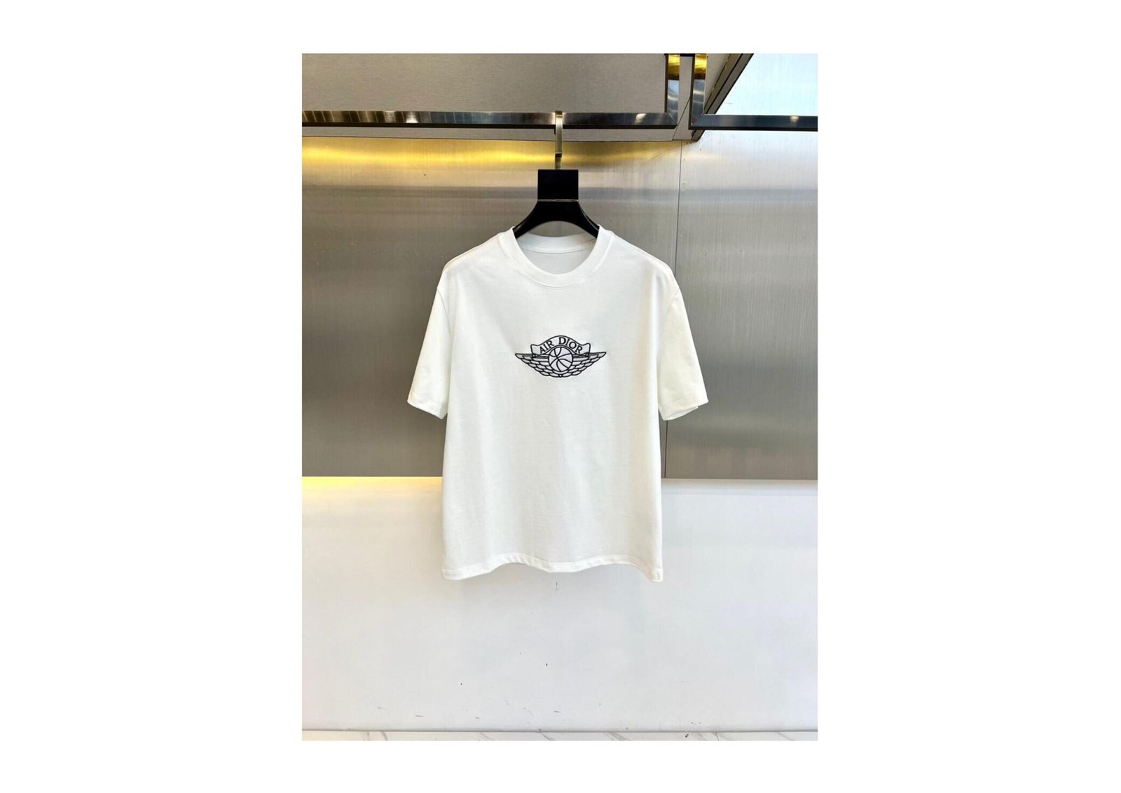 T-shirt – Image 10