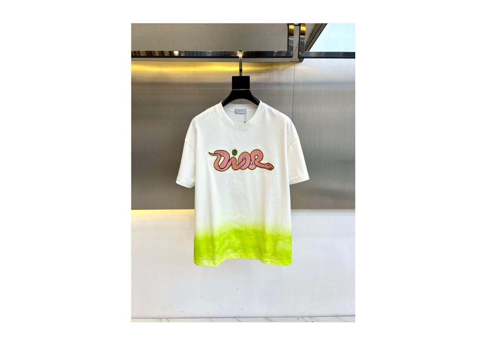 T-shirt – Image 4