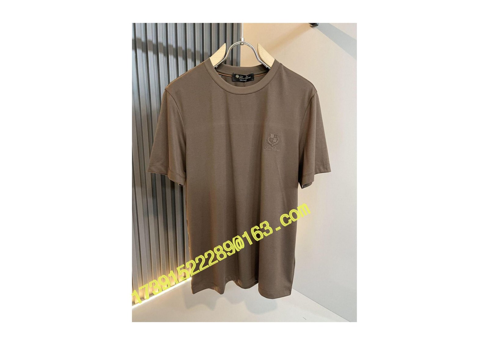 T-shirt – Image 9